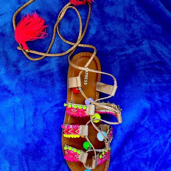 EXPRESS SANDALS - Picture 2 of 5